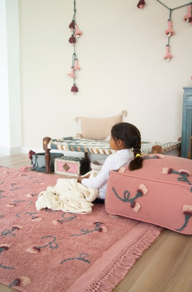 Lorena Canals waschbarer Kinderteppich English Garden Rosa