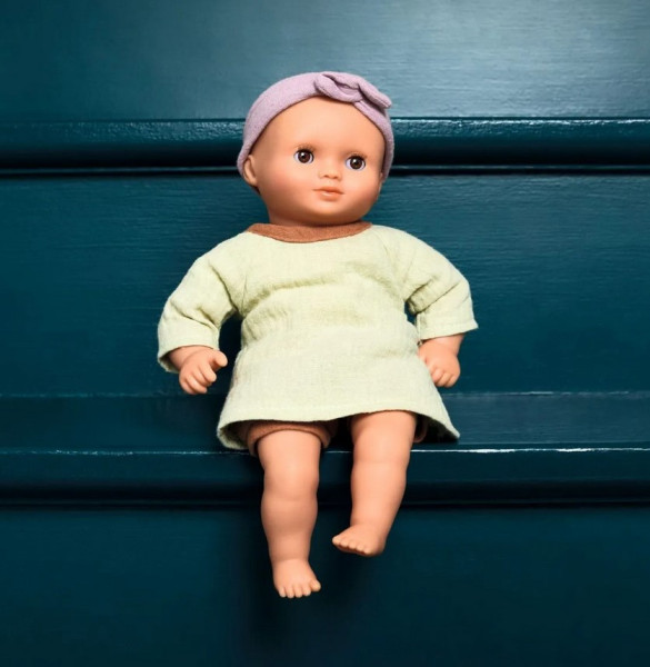 Djeco Pomea Spielpuppe Pistache