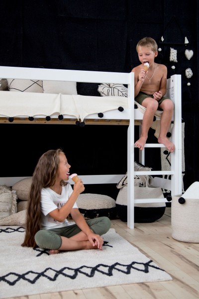 Lorena Canals waschbarer Kinderteppich Atlas natural schwarz